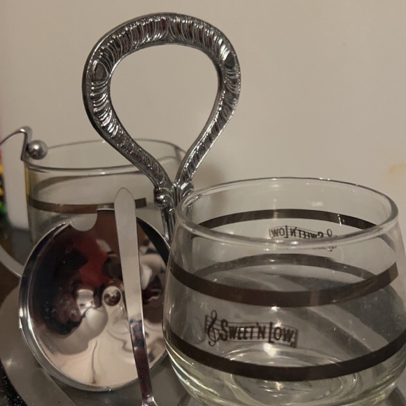 Vintage 1960’s Sweet n Low Glass Serving Set - Picture 3 of 3